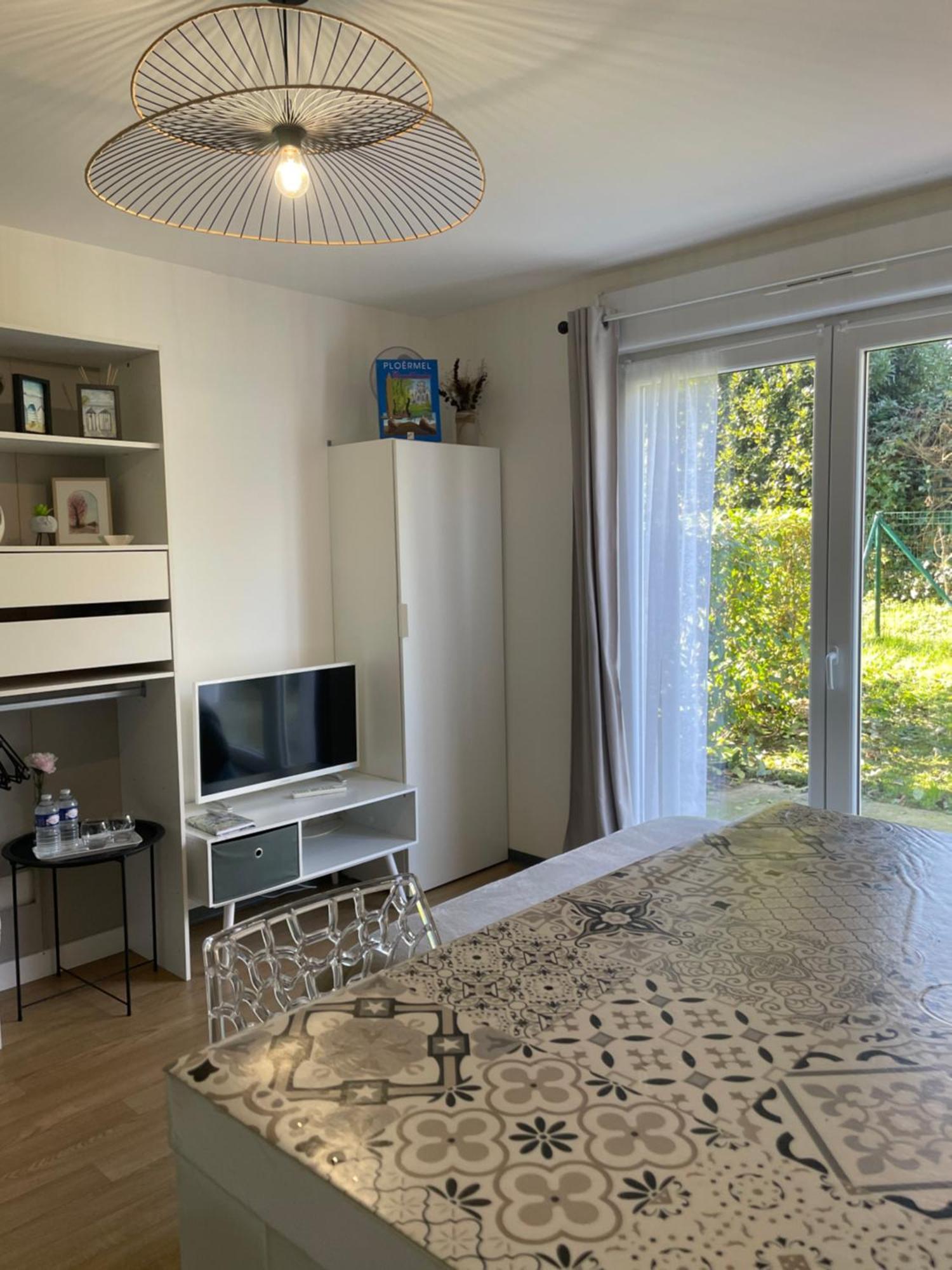 Ferienwohnung Le Jardin De Broceliande Ploërmel Exterior foto